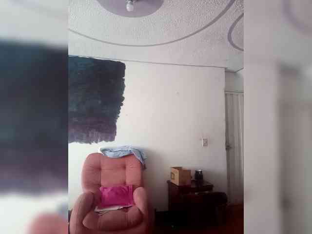 Emily-510 webcam