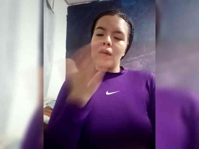 Emily-510 webcam