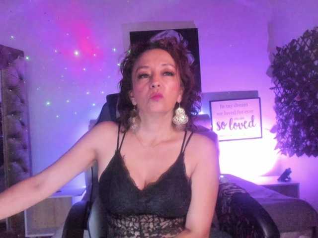 beatricez webcam bongacams model stream image