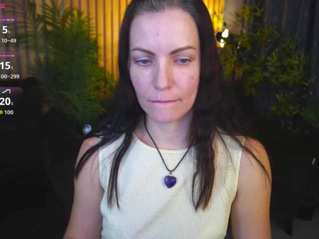 Offline SofieMoon on BongaCams