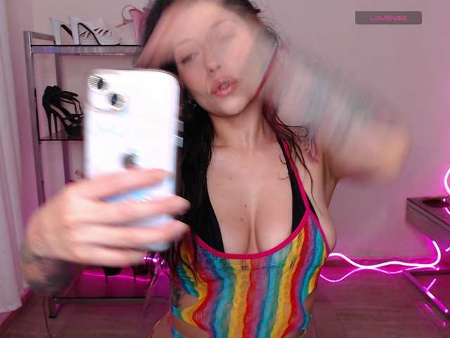 Angel-ink-333's BongaCams show and profile