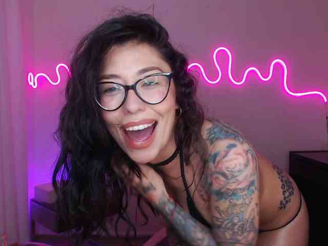 tattoo_highmami webcam