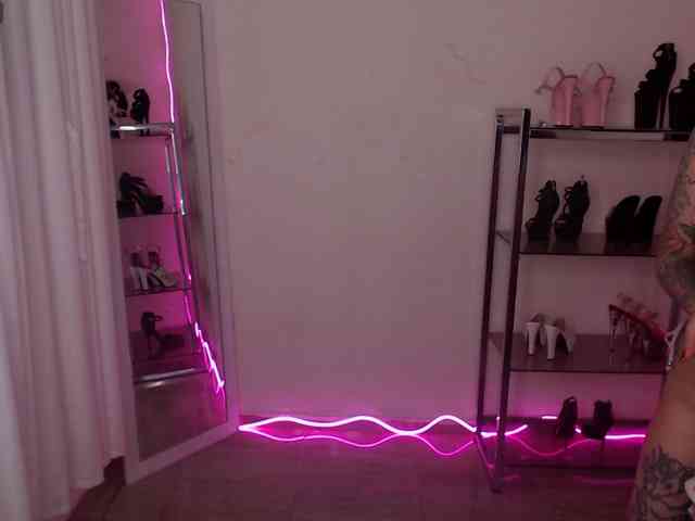 tattoo_highmami webcam