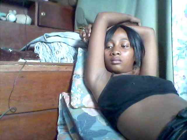 Andreaxs Live Webcam on BongaCams