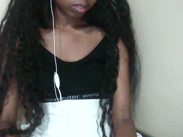 Jolie10's BongaCams show and profile