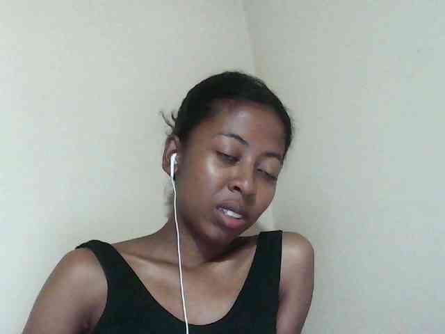 Jolie10 Live Webcam on BongaCams