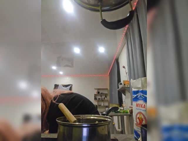 Leah-2 from BongaCams