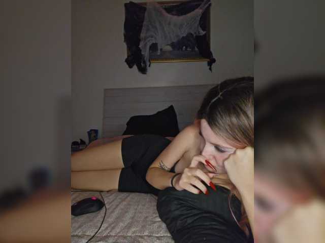 Leah-2's Thumb Image