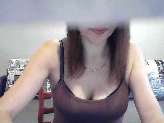 QueenCartyes webcam