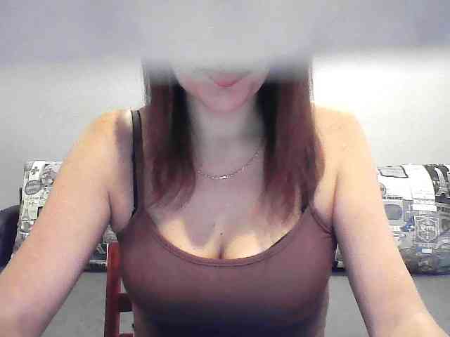 QueenCartyes webcam