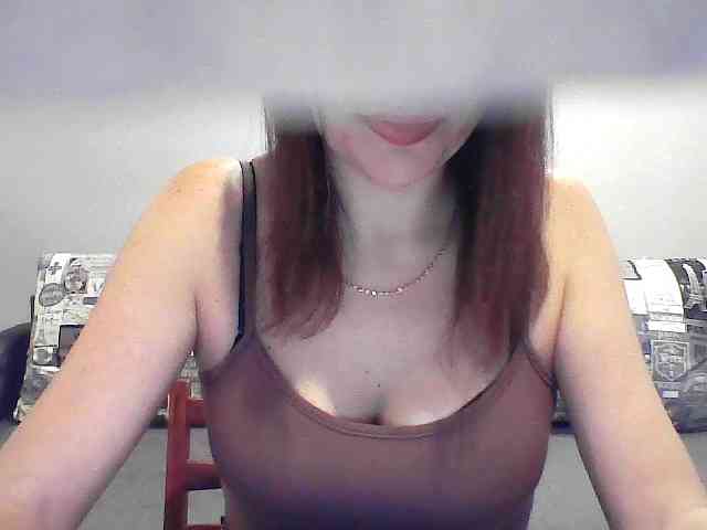 QueenCartyes webcam
