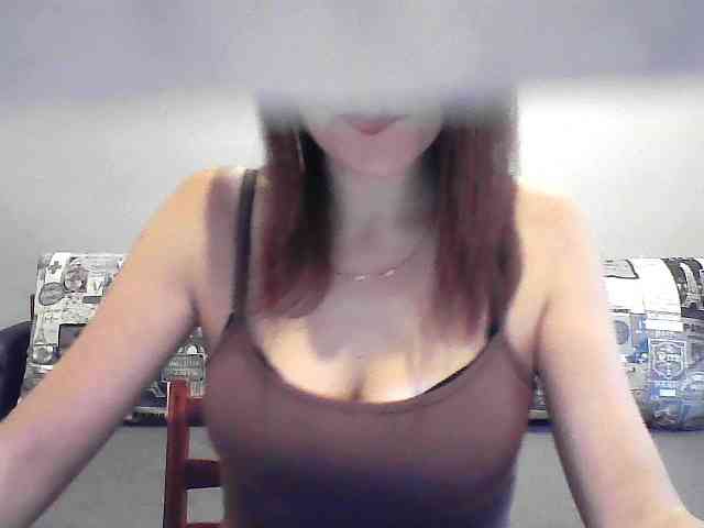 QueenCartyes webcam