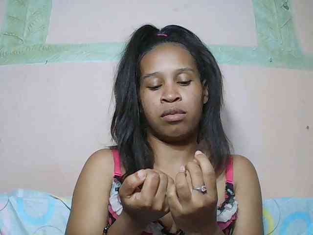 Rsylvia1 Live Webcam on BongaCams