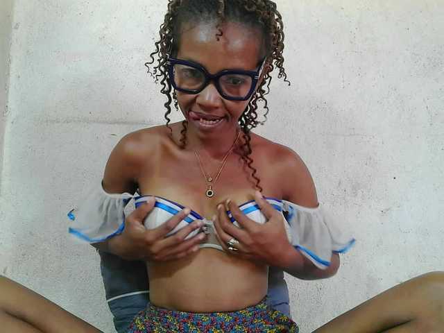 Urcule's BongaCams show and profile