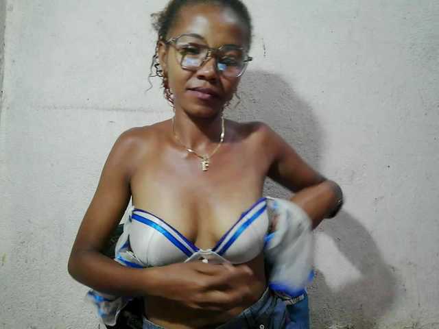 Urcule's BongaCams show and profile