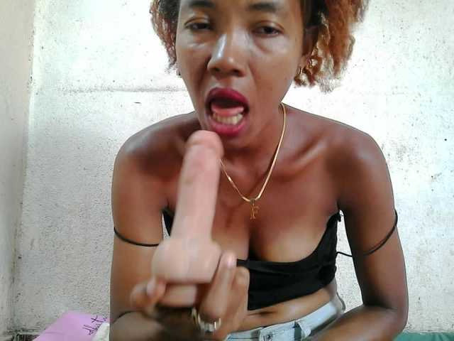 Urcule's BongaCams show and profile