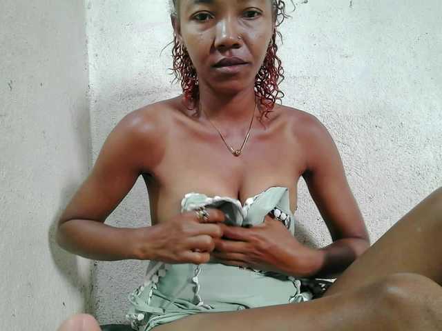 Urcule's BongaCams show and profile