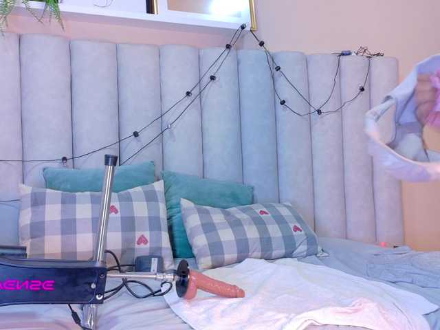 SeleneGibson —  SELENE | Sexy MILF, experience and a lot of flirting #milf #bigass #bbw #pantyhouse