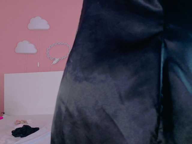 SeleneGibson's BongaCams show and profile