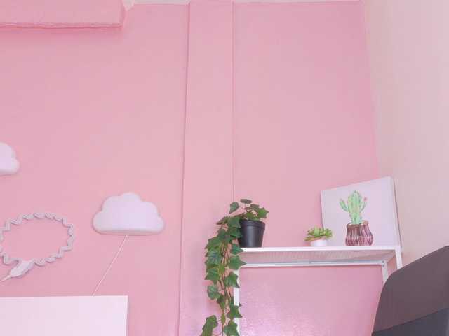 SeleneGibson's BongaCams show and profile