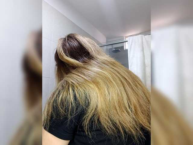 Vanedancex's BongaCams show and profile