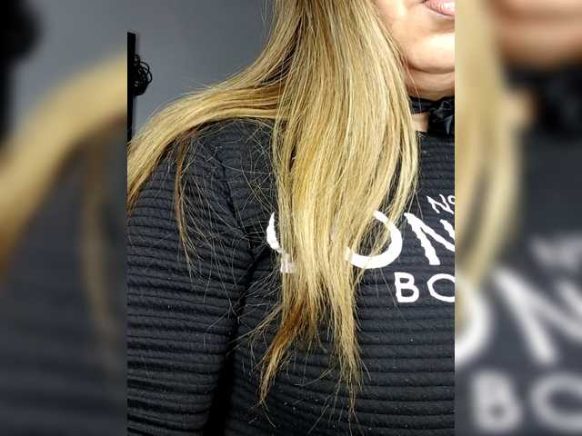 Vanedancex's BongaCams show and profile