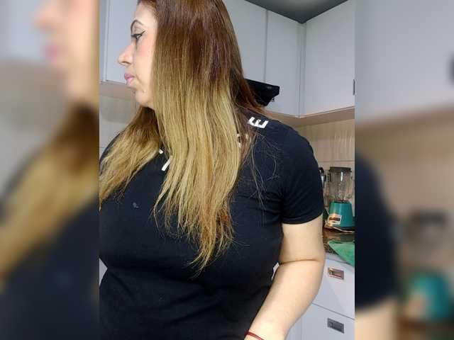 Vanedancex's BongaCams show and profile