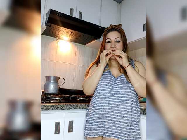 Vanedancex's BongaCams show and profile