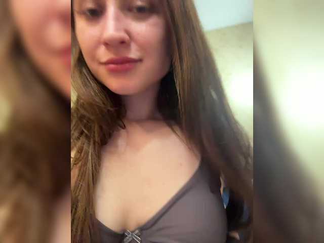 go to chat with Lovi_Moment