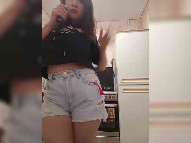 LoviMoment999 Live Webcam on BongaCams