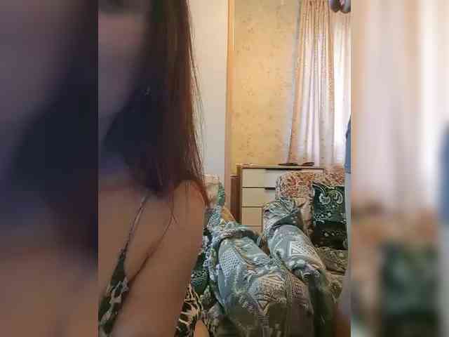 Lovi_Moment webcam