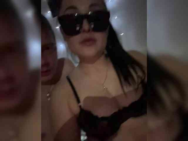 Andreeeey1212 webcam