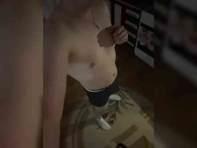 Andreeeey1212 webcam