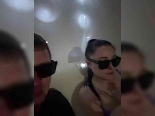 Andreeeey1212 webcam