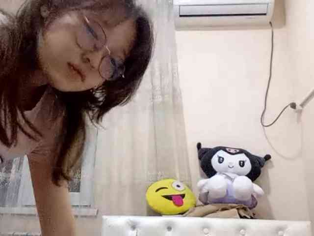 web3queen webcam