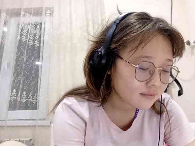 web3queen webcam