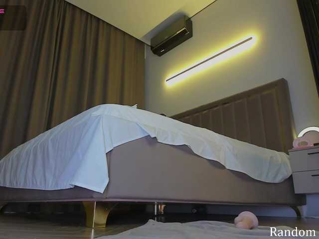 Sunaelove's BongaCams show and profile