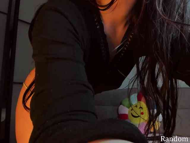 Sunaelove Live Webcam on BongaCams