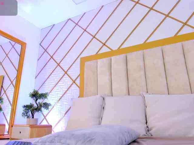 cocodamore Live Webcam on BongaCams