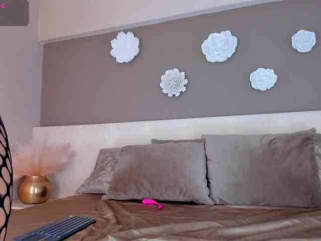 cocodamore Live Webcam on BongaCams