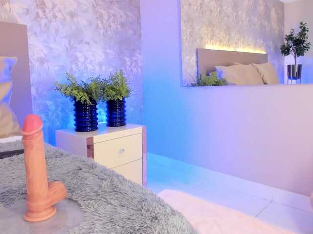 VictoriaShelby's BongaCams show and profile