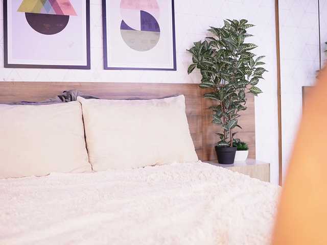 VictoriaShelby's BongaCams show and profile