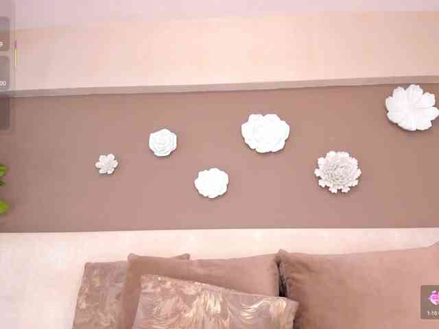 VictoriaShelby webcam