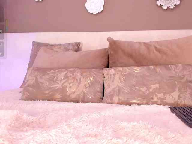 VictoriaShelby webcam