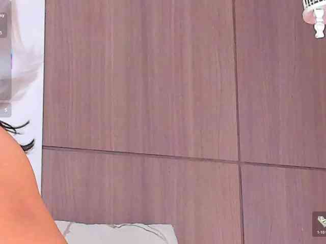 VictoriaShelby webcam