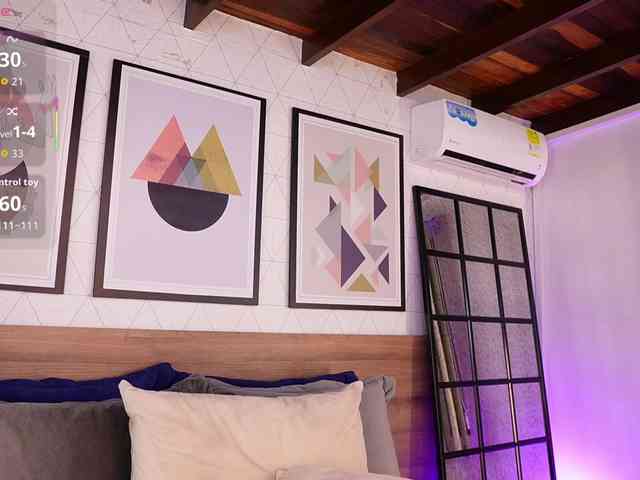 VictoriaShelby webcam