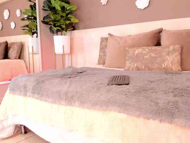 hidden cam VictoriaShelby