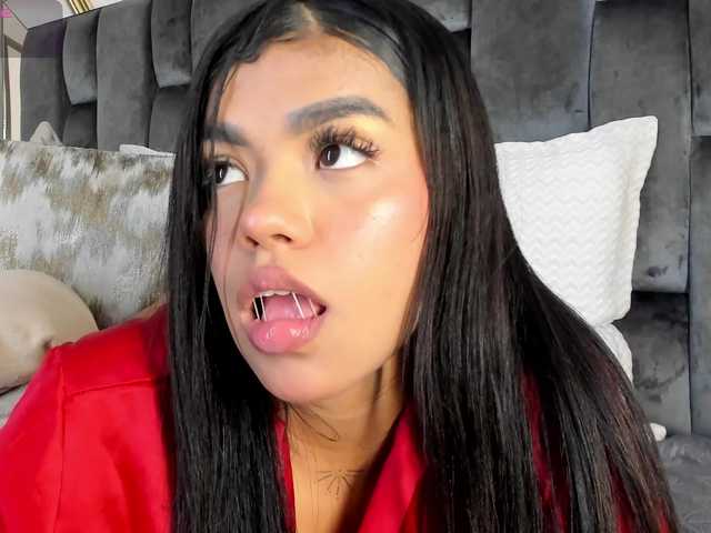 NaylaGrey's BongaCams show and profile