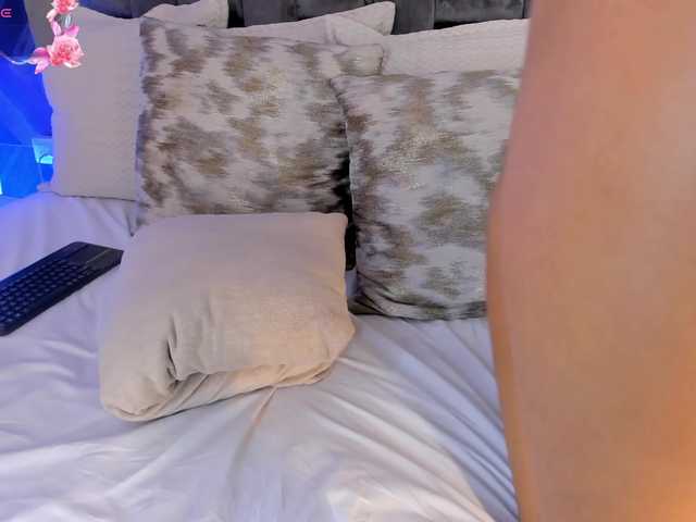 NaylaGrey's BongaCams show and profile