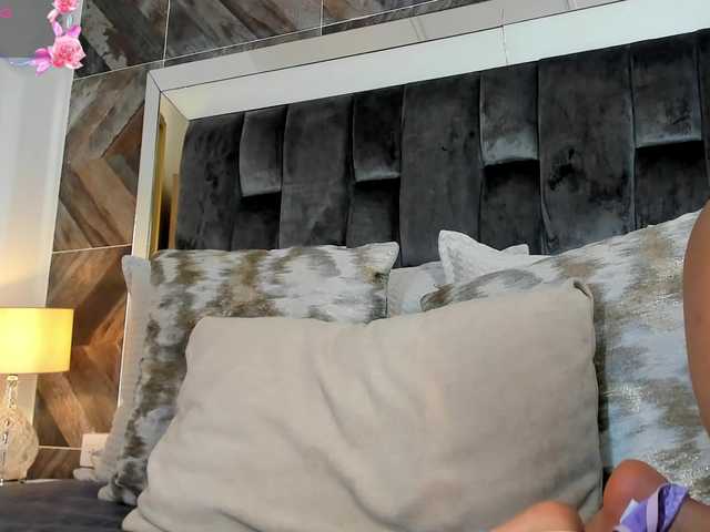 NaylaGrey's BongaCams show and profile